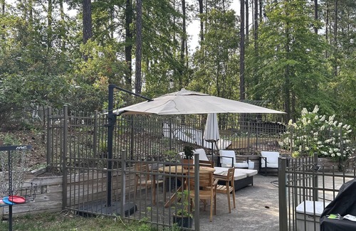 Southern Pines House | Pet friendly Plant Paradise with Pool near Pinehurst
