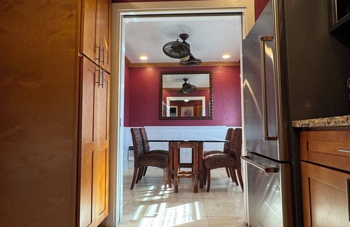 Kaimuki House | Pet Friendly Private Room In Shared Guesthouse