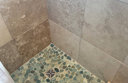 Kaimuki House | Pet Friendly Private Room In Shared Guesthouse