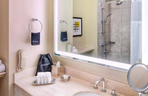 Redwood Shores House | Pet-friendly Property! Three Comfortable Units with Scenic Views, Outdoor Pool!