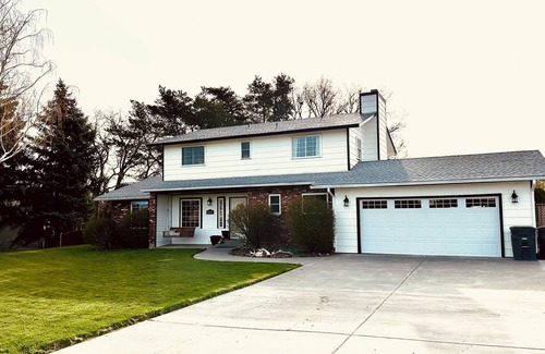 Tri-Cities House | Pet Friendly Rancho Reata Retreat