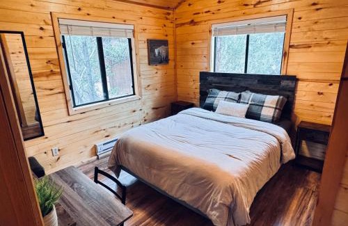Heber House | Pet Friendly Retreat in Rim Country! With a Spa!