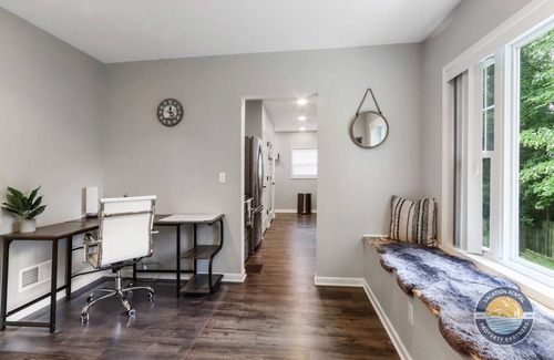 Lake Geneva House | Pet-Friendly Retreat Near Lake Geneva