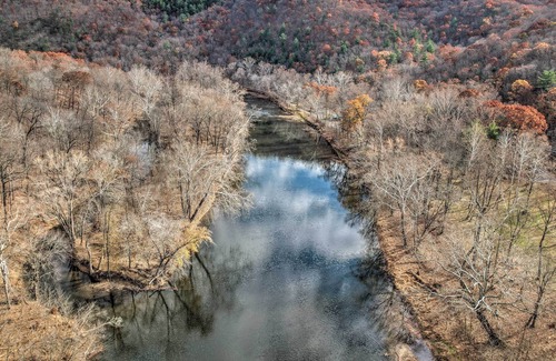 Great Cacapon Cabin | Pet-Friendly Riverfront Cabin with Patio + Yard!