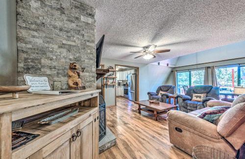 Ruidoso House | Pet-Friendly Ruidoso Cabin with Deck and Grill!