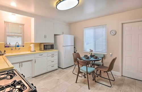 Central Sacramento House | Pet-Friendly Sacramento Home Near Downtown!