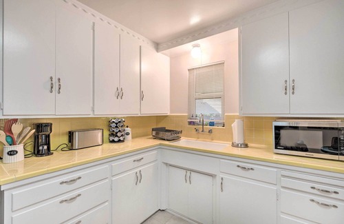 Central Sacramento House | Pet-Friendly Sacramento Home Near Downtown!