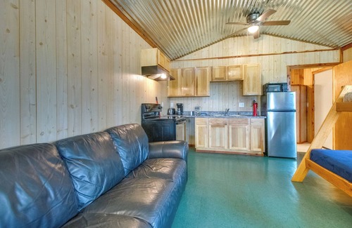 Salesville Apartment | Pet-Friendly Salesville Haven 3 Mi to Norfork Lake