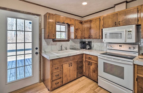 Saluda House | Pet-Friendly Saluda Home w/Mountain Views!