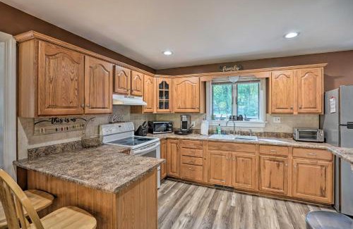 Saratoga Springs House | Pet-Friendly Saratoga Springs Home with Pool!