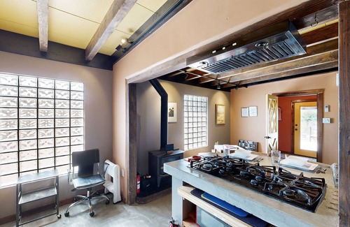 Joshua Tree Cabin | Pet-Friendly, Spacious & Centrally Located