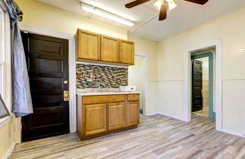 Springfield Apartment | Pet-Friendly Springfield Vacation Rental!