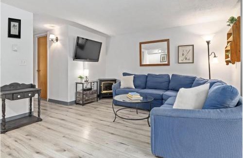 Stratton Mountain House | Pet Friendly Stratton West