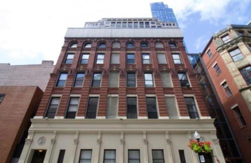 Downtown Boston Apartment | Pet Friendly Studio Walk to MGH