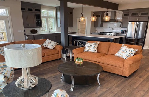Talking Rock House | Pet friendly. Stunning mountaintop home nestled in the Blue Ridge Mountains.