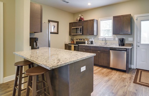 Thomasville House | Pet-Friendly Thomasville House with Patio!