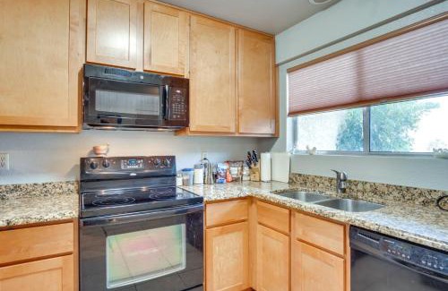 Prince Tucson House | Pet-Friendly Tucson Townhome with Pool Access!