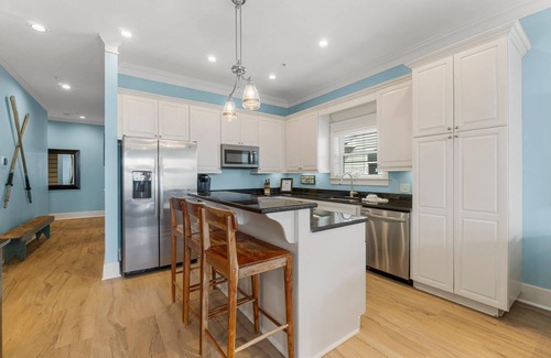Kiska Beach House | Pet Friendly Beach House – Sleeps 16, Pool, Steps to Beach, Free Golf Daily