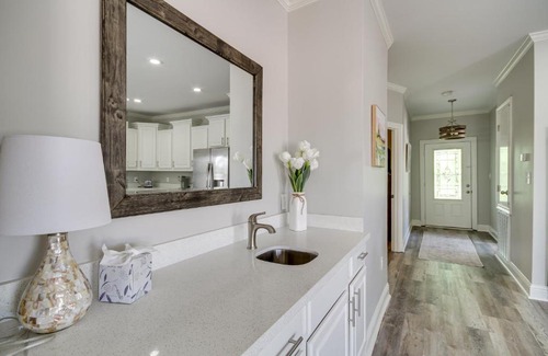 Biloxi Apartment | Pet-Friendly Vacation Rental in Biloxi Near Beach!