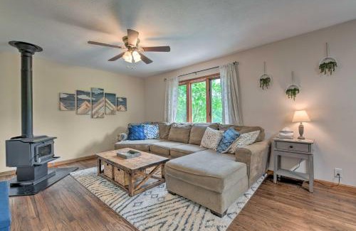 Mountain Springs House | Pet-Friendly Waynesville Home with Mountain Views!