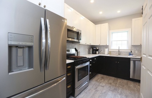 West Cape May House | Pet Friendly with a pool! n