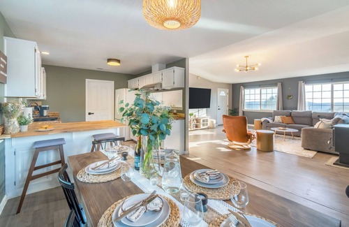 Coarsegold Other | Pet-Friendly Yosemite Farmhouse with Sunset Views, Hot Tub, Fire Pit, and BBQ