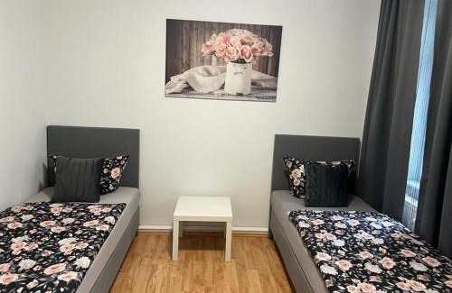 Bruhlervorstadt Apartment | Peter