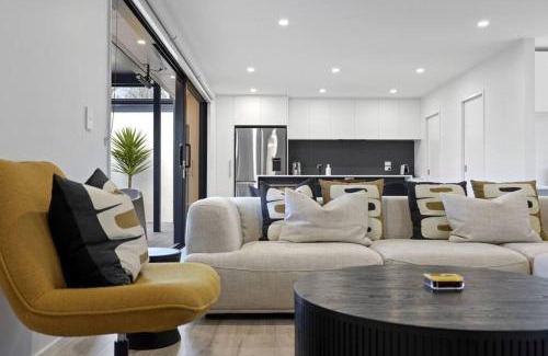 Christchurch City Centre House | Peterborough Hideaway