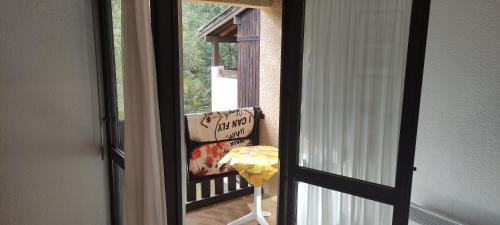 Maubuisson Apartment | Petit Appartement dans les Arbres