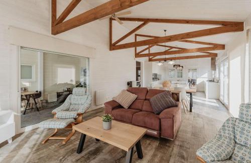 Pineda de Mar House | Petit Luxe Pineda