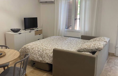 Tarascon Other | Petit mas en Provence