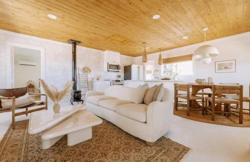 Joshua Tree House | Petit Noir By The Cohost Company