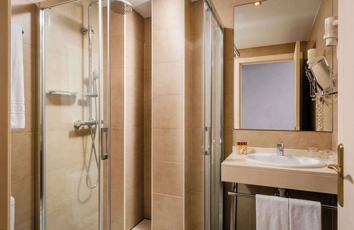 L'Antiga Esquerra de l'Eixample Hotel | Petit Palace Trencadis