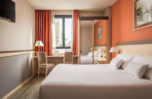 L'Antiga Esquerra de l'Eixample Hotel | Petit Palace Trencadis