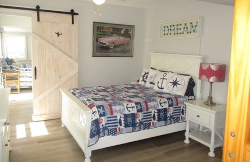 Castile Cottage | Petite Castle in Castile, Silver Lake NY