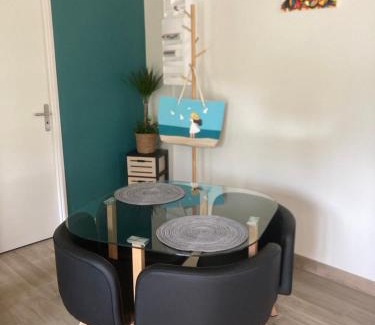 Vannes House | Petite maison ensoleillée à 10 minutes du port de Vannes