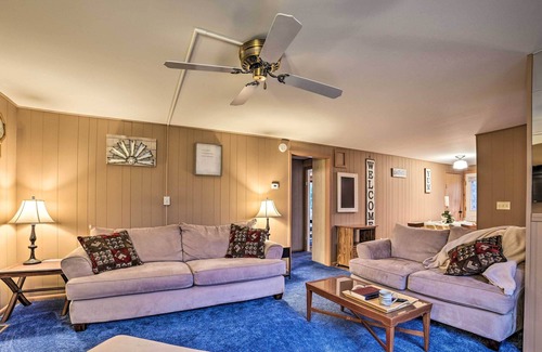 Petoskey House | Petoskey Home ~ 5 Mi to Downtown & Bayfront Park!