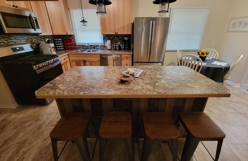Petoskey House | Petoskey's " Stay while you Play"