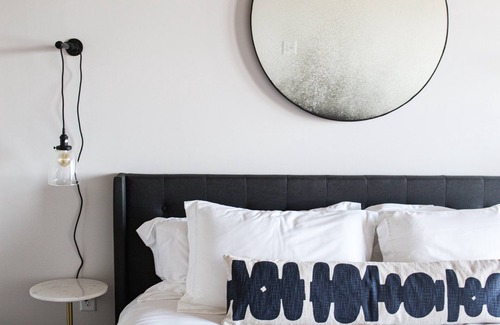 Astoria Hotel | Pets Allowed, Trolley View King Room at Bowline Hotel