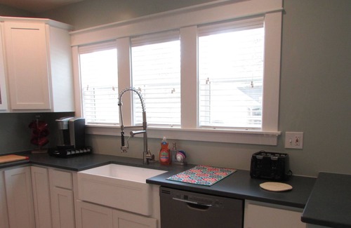 Prescott House | Pets are Welcomed to this Beautiful Downtown Prescott Bungalow