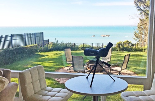 Harbor House | Pets welcome. Great Ocean View . Remodeled Kitchen. Fire Pit. BBQ Free WiFi.