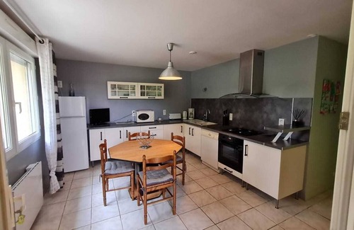 Gramat House | Peuplier, holiday home in residence with swimming pool