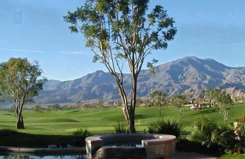 La Quinta House | PGA West~Luxurious Private Home on golf course with pool & mountain views!