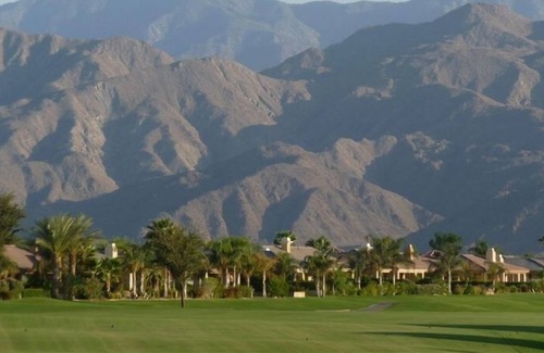 La Quinta House | PGA West~Luxurious Private Home on golf course with pool & mountain views!