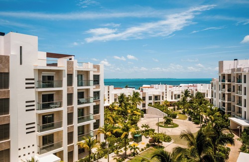 Cancun Apartment | PH direct access to the beach and luxury amenities in a privileged location