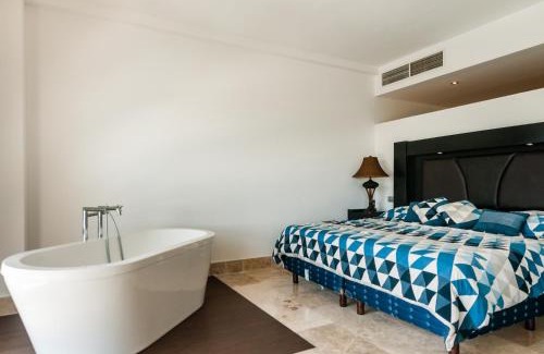 Playa Mujeres Apartment | Ph en resort de lujo con acceso a la playa y todas las amenidades