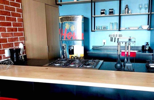 Guadalajara Apartment | PH on the 14th floor, Lots of Security with Jacuzzi and Gym