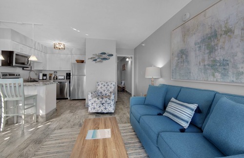 Ono Island Condo | Phenomenal Views! Beachfront! Come relax at the Beach! Unit 26