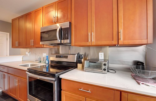North Philadelphia Apartment | Philadelphia Apartment, Near Transit + Sites!
