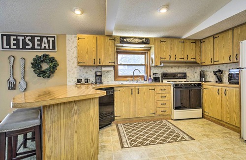 Phillips Cabin | Phillips Cabin w/Lake Views & Private Dock!